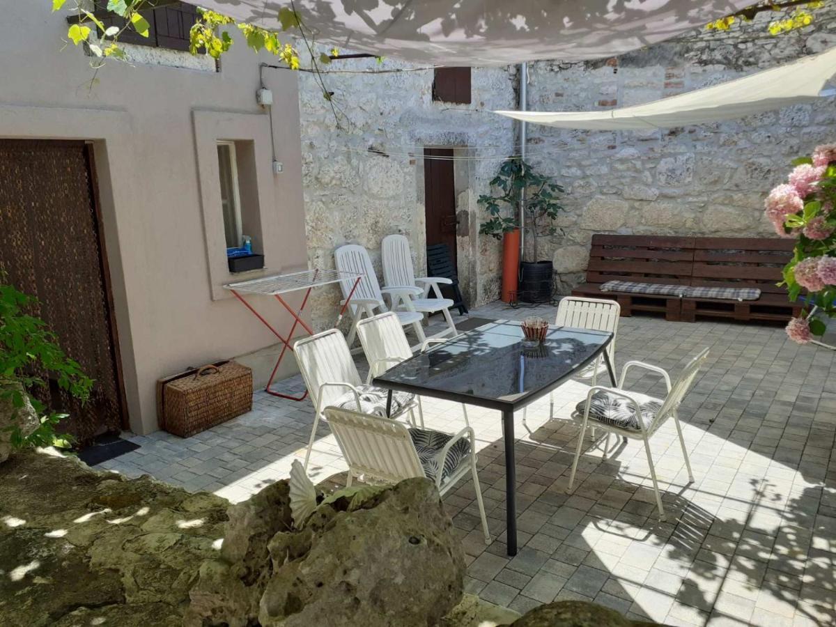 Apartment Rustic Jolly Premantura Ngoại thất bức ảnh